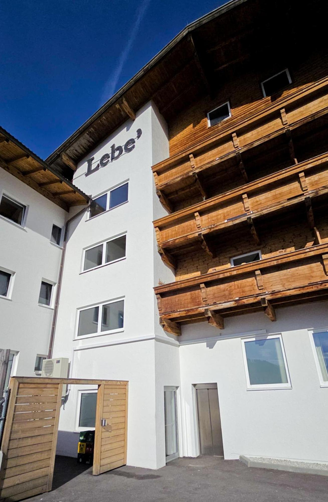 Lebe'Schlitters - Das Ferienapartmenthaus Im Zillertal ภายนอก รูปภาพ
