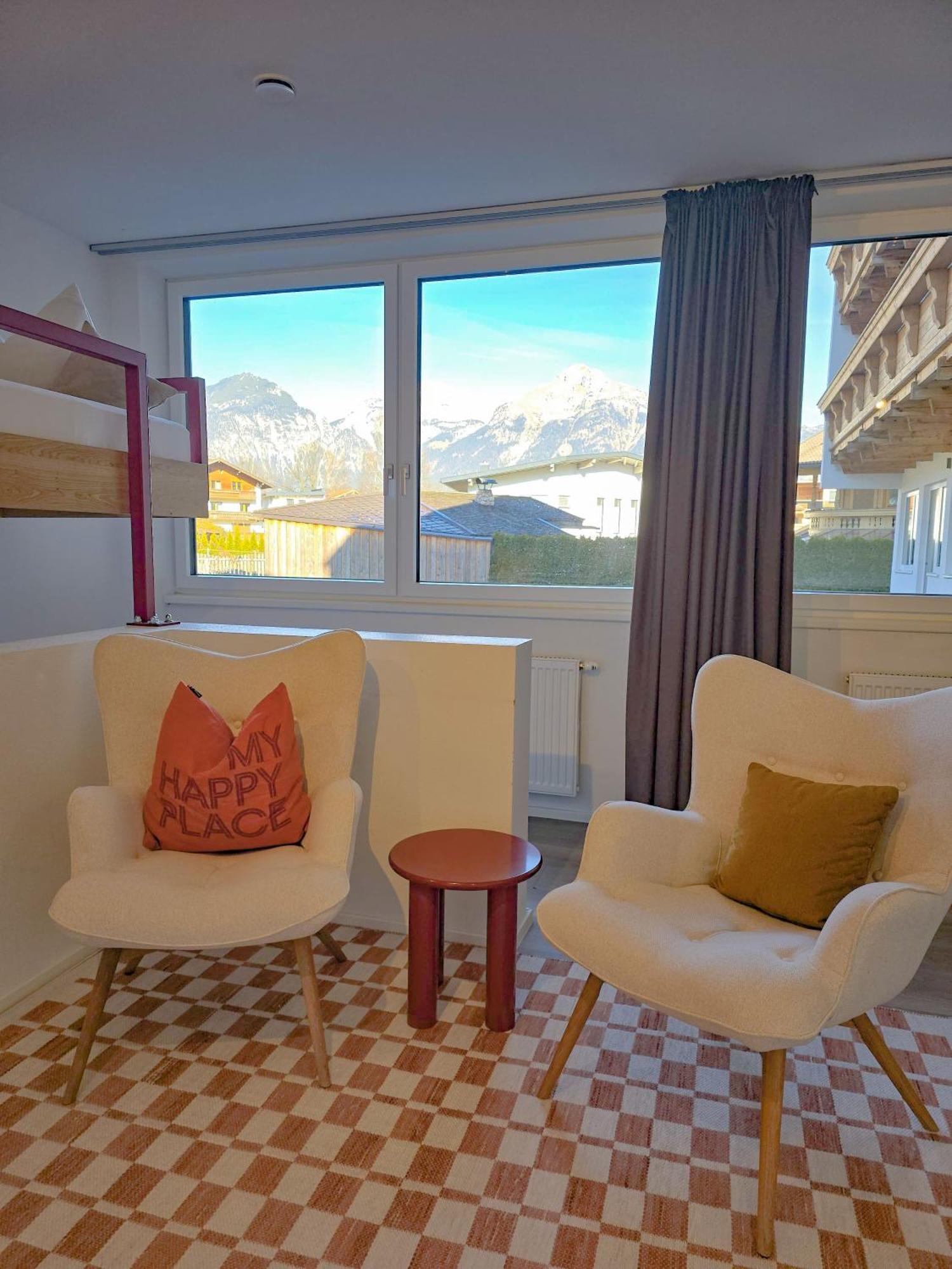 Lebe'Schlitters - Das Ferienapartmenthaus Im Zillertal ภายนอก รูปภาพ